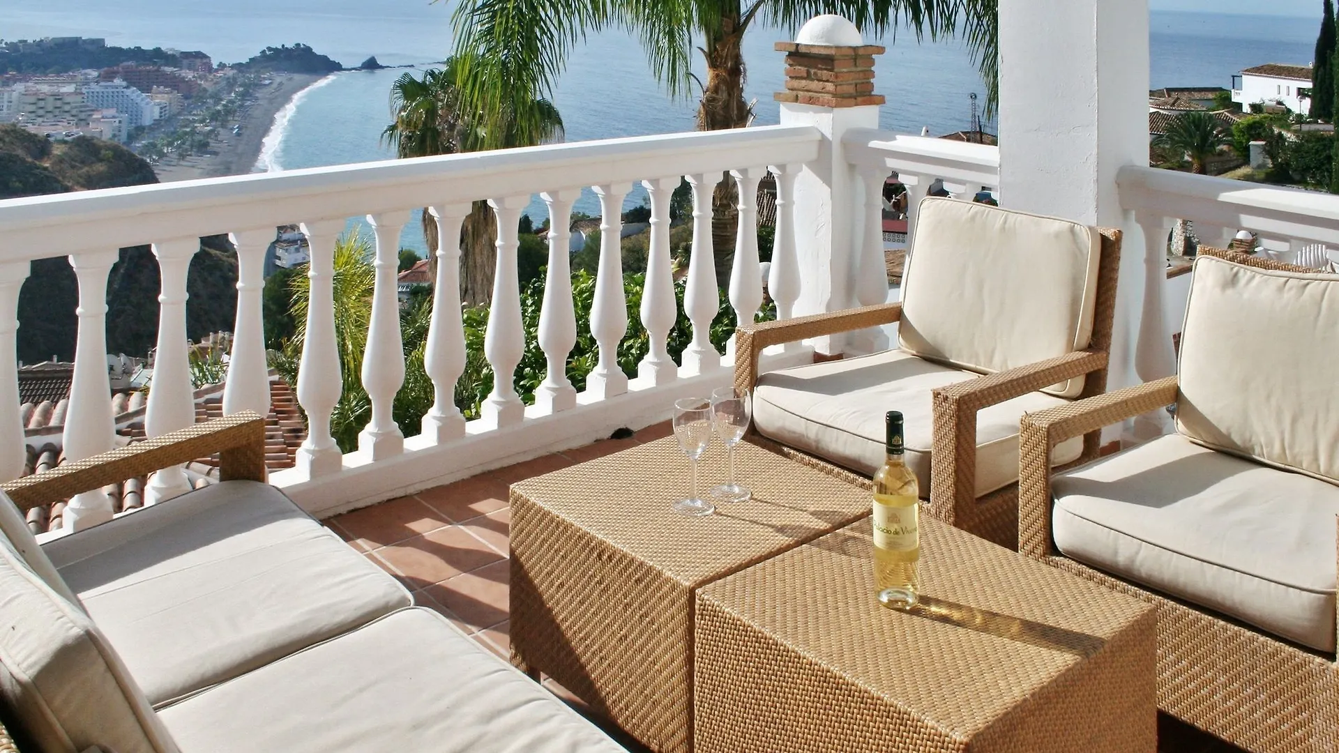 Mirador De Proa A Gorgeous, 4-Bedroom House In Sunny Almunecar With A 0*,
